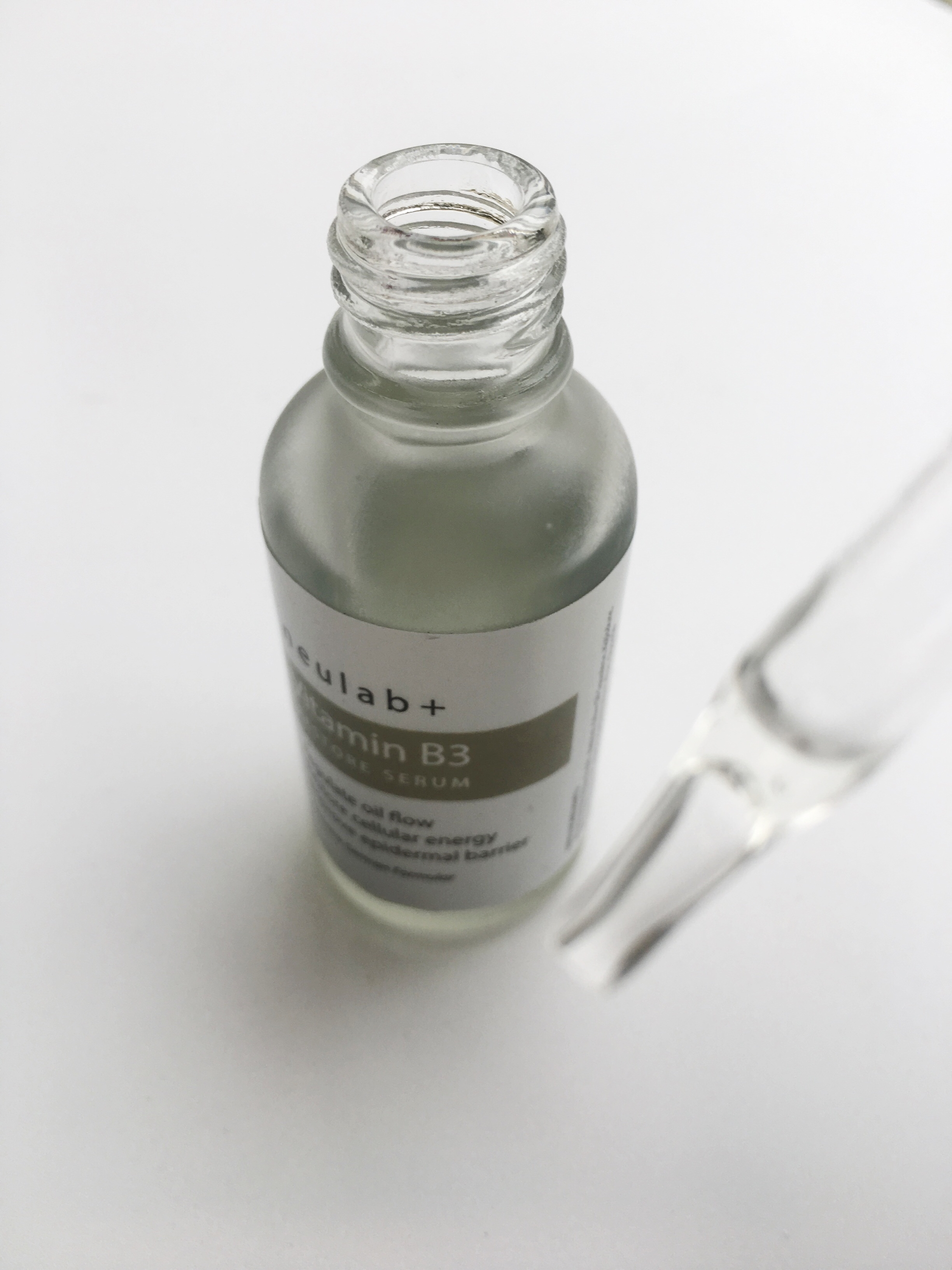 neulab+ Vitamin B3 serum 30ml